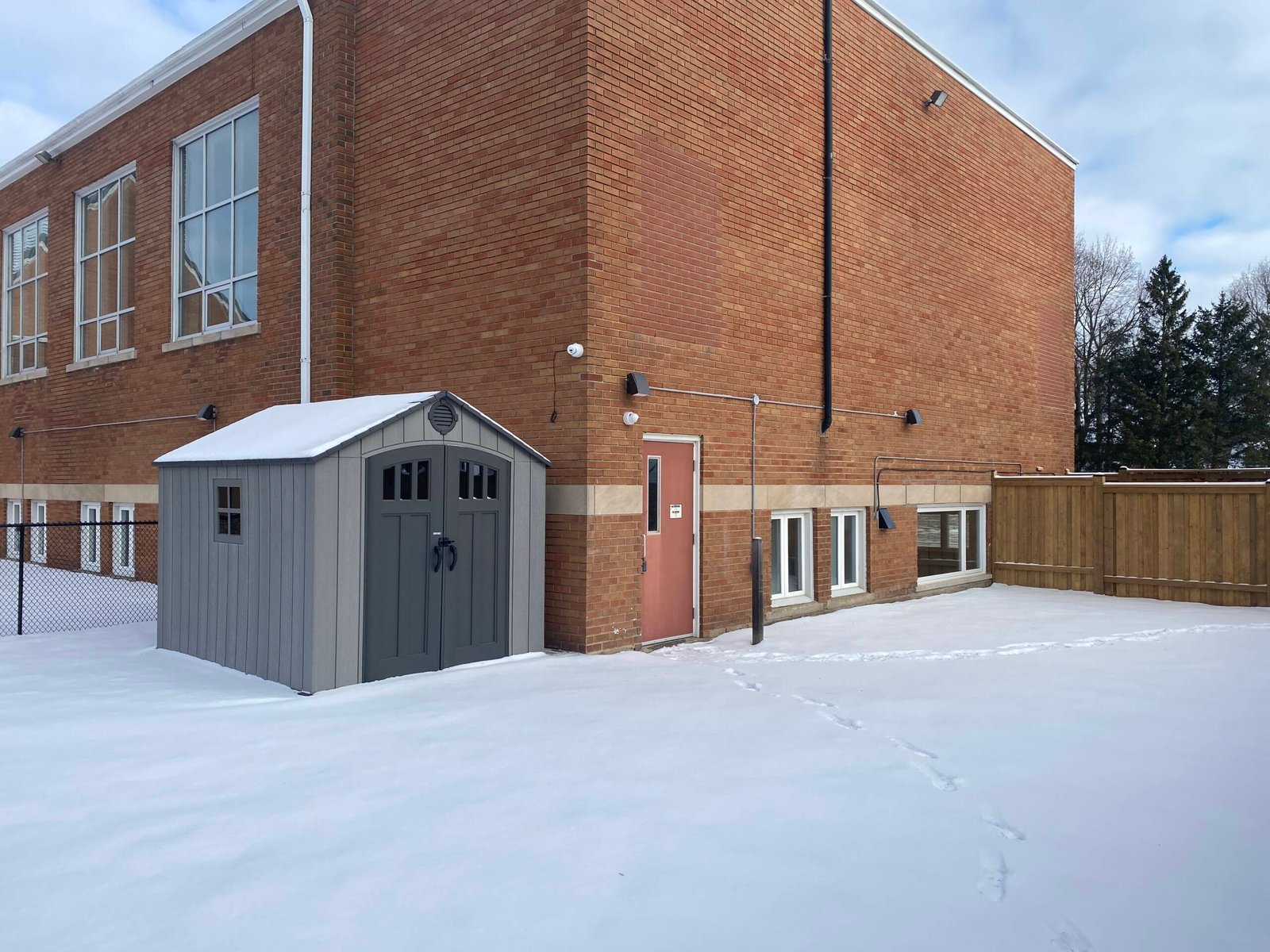 LEARNING BLOCKS MONTESSORI SCHOOL